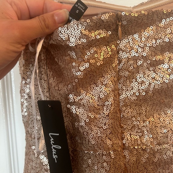 Lulu's Gold Sequin Shorts - Picture 2 of 3